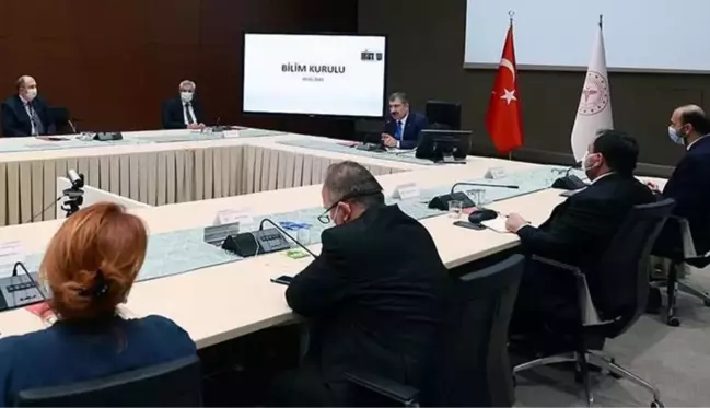 Bilim Kurulu yarın toplanıyor! Gündemde aşılama yaşının 12'ye düşürülmesi var