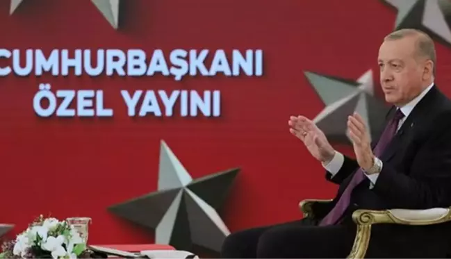 Son Dakika: Cumhurbaşkanı Erdoğan canlı yayında konuşuyor: Yerleşim bölgelerindeki yangın oradaki büyükşehir belediyelerinin sorumluluğundadır