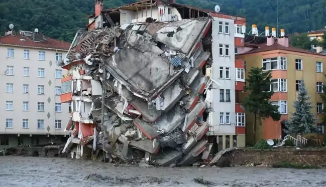 Prof. Dr. Mikdat Kadıoğlu yaşanan sel felaketleri sonrası fena patladı: Len bırak! Dere içine apartman dik sonra iklim krizi