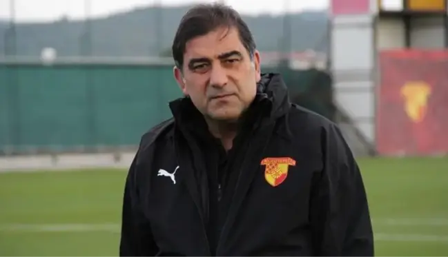 Süper Lig'de hoca kıyımı tüm hızıyla sürüyor! Göztepe, teknik direktör Ünal Karaman'la yolları ayırdı