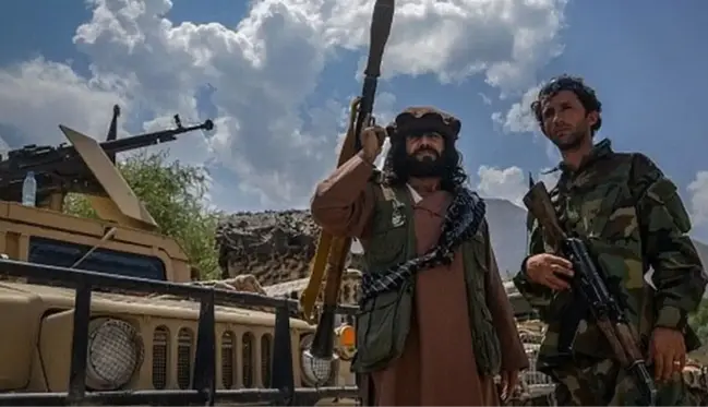 Pençşir'deki direnişçiler, terör örgütü El Kaide'nin Taliban ile güçlerini birleştirdiğini iddia etti