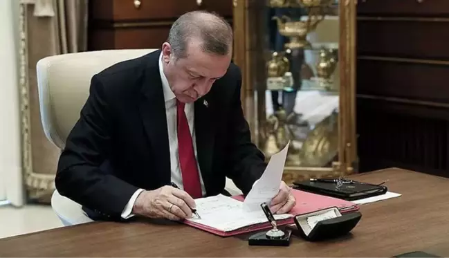 Cumhurbaşkanı Erdoğan imzaladı, Resmi Gazete'de yayımlandı! AFAD Başkanlığı'na Yunus Sezer atandı