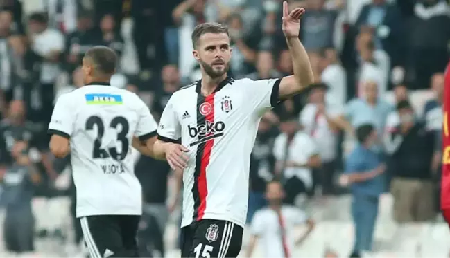 Yeşil saha kesmedi, sosyal medyada da taraftarı coşturdu! Pjanic'in paylaşımına beğeni yağıyor