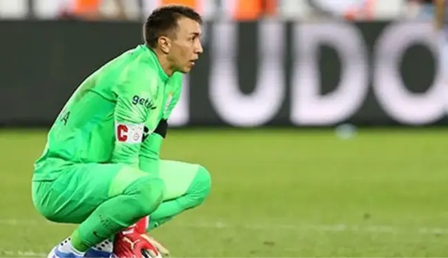 Muslera'nın fidan bağışlama sözü havada kaldı! Tecrübeli kaleci bu sezon her maç gol yiyor