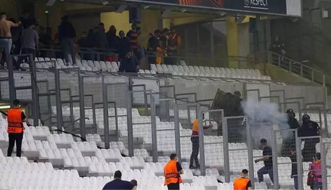 Fransız polisinden skandal müdahale! Galatasaray taraftarı canını kurtarmaya çalışıyor