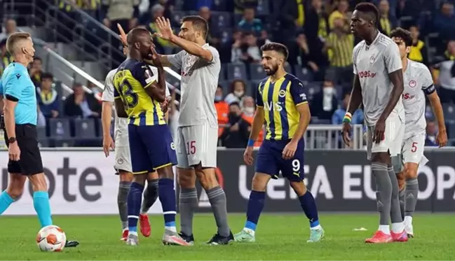 Kadıköy'de büyük yıkım! Avrupa Ligi'nde Fenerbahçe, Olympiakos'a 3-0 mağlup oldu