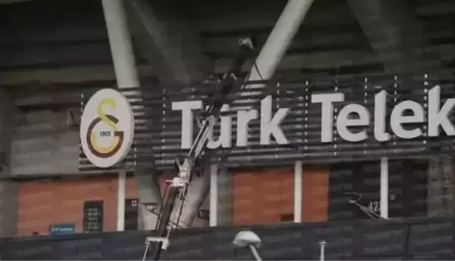 Galatasaray Türk Telekom Stadyumu tarihe karışıyor! Yazı kaldırıldı