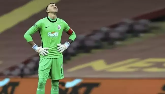 Muslera'nın istikrarsız performansı yönetimi harekete geçirdi! Efsane kaleci geri dönüyor