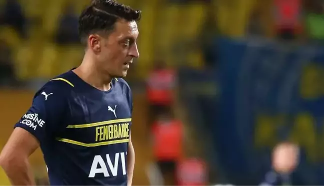 Mesut Özil'in paylaşımı Fenerbahçelileri mest etti: Ne güzel demiş rahmetli