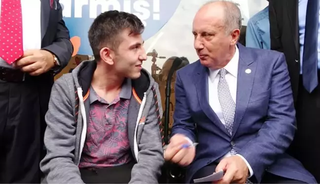 Muharrem İnce, kaldırıma oturup öğrenciyle fizik sorusu çözdü