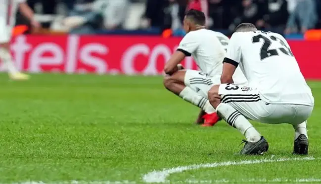 Şampiyonlar Ligi'nde büyük hüsran! Beşiktaş, Sporting maçında taraftarı önünde bir ilki yaşadı