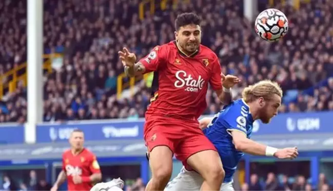 Takım arkadaşları sanki Ozan Tufan'ın oyundan çıkmasını beklemiş! Watford, deplasmanda Everton'ı farka boğdu