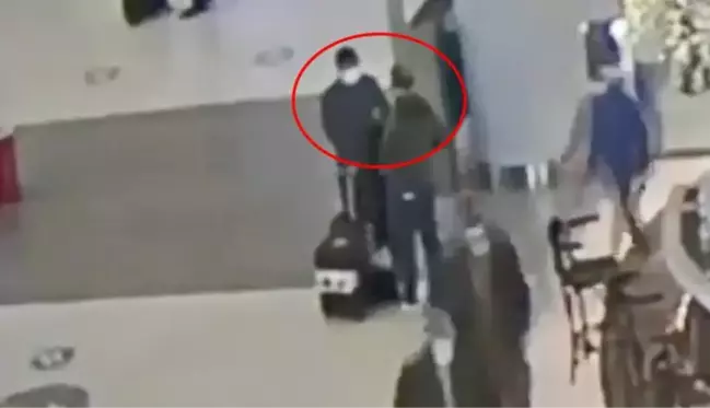 İstanbul Havalimanı'nda hareketli anlar! Suriyeli yolcuya 10 bin dolara pasaportunu satan ABD'li diplomat suçüstü yakalandı