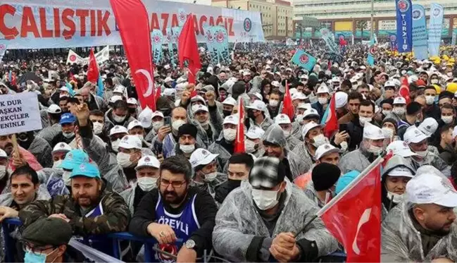 Önerilen zam sonrası greve çıktılar! Metal işçilerinden ilk büyük eylem