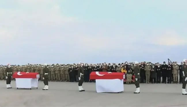 Hain saldırıda şehit düşen 3 askerin naaşı, törenle memleketlerine gönderildi