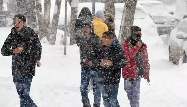 5 ilde kar yağışı nedeniyle okullara ara verildi