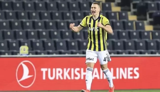 Fenerbahçe'nin başına talih kuşu kondu! Dünyanın en zengin kulübü, Attila Szalai için devrede