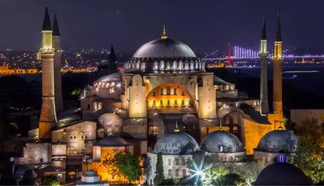 İBB'nin Ayasofya başlığı sosyal medyayı ayağa kaldırdı! Tepkilerden sonra hemen değiştirdiler