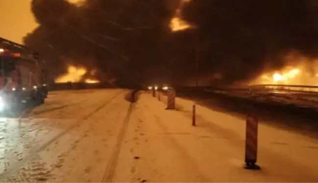 Petrol boru hattı patladı, Gaziantep-Kahramanmaraş yolu ulaşıma kapatıldı