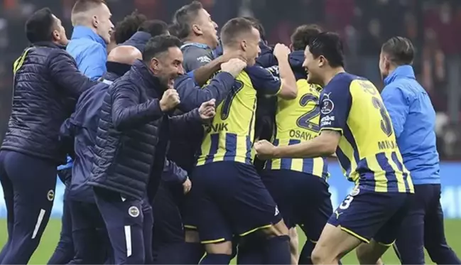 Taraftar izlemeye doyamamıştı! Vitor Pereira, Kim Min-Jae'yi yanında götürüyor