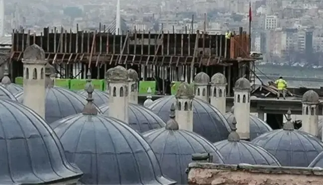 İmamoğlu dediğini yaptı! Süleymaniye Camii'nin siluetini bozan inşaat mühürlendi