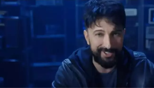 Tarkan'ın 'Geççek' şarkısı taraftarları ayağa kaldırdı! Herkes aynı paylaşımı yapıyor