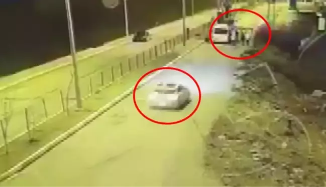 Süratle kalabalığın içine dalan otomobilin polisi şehit ettiği anlar kamerada