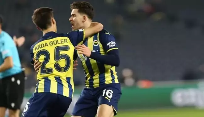 Fenerbahçe, 6 genç futbolcusuyla yarın sözleşme imzalıyor! Berke Özer detayı taraftarın canını sıktı