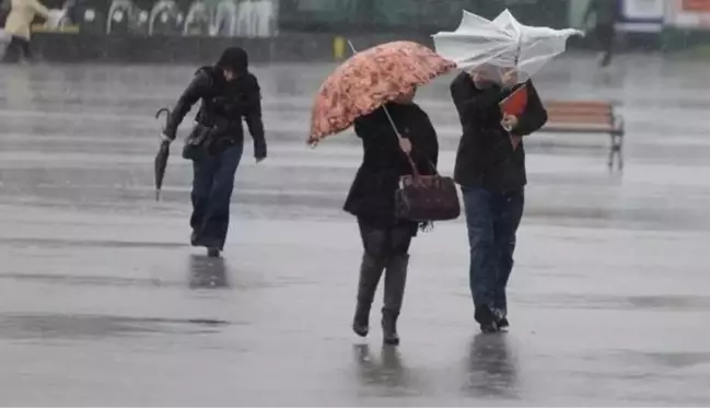 Kar bitti fırtına geliyor! Meteoroloji, İstanbul'un da aralarında bulunduğu 7 il için tarih verdi