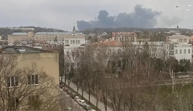 Ukrayna'nın Lviv kenti roketlerle vuruldu! Vatandaşlar sığınaklara yönlendirildi