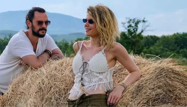 Burcu Biricik'in eşi ile verdiği dudak dudağa poza yorum yağdı