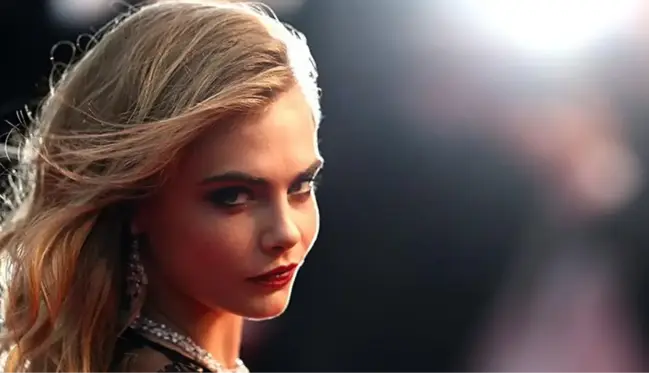 Ünlü model Cara Delevingne'den cinsel ilişki itirafı: Sessiz kalmaktan daha çok hoşlanıyorum