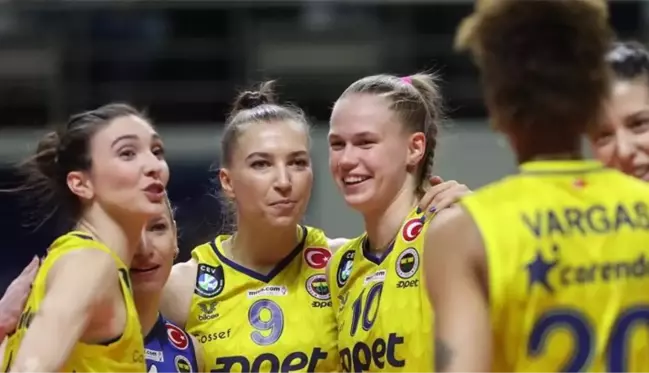 Sarı Melekler'den net zafer! Sultanlar Ligi'nde finalin adı bir kez daha Vakıfbank-Fenerbahçe