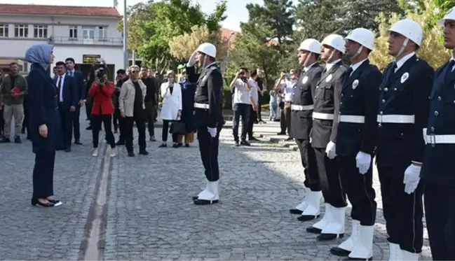 Türkiye'nin ilk başörtülü valisi Kübra Güran Yiğitbaşı görevine başladı! Erdoğan ve Soylu'ya şükranlarını sundu