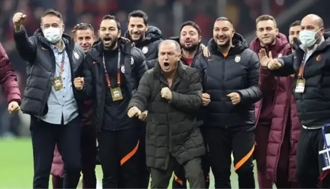 Efsane futbolcu Fatih Terim'in izinden gidiyor! Galatasaray'ın gençlerini şampiyon yaptı