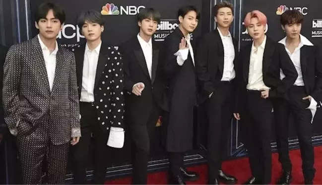 Hem onlar hem hayranları gözyaşlarına boğuldu! Dünyaca ünlü K-pop grubu BTS dağılıyor