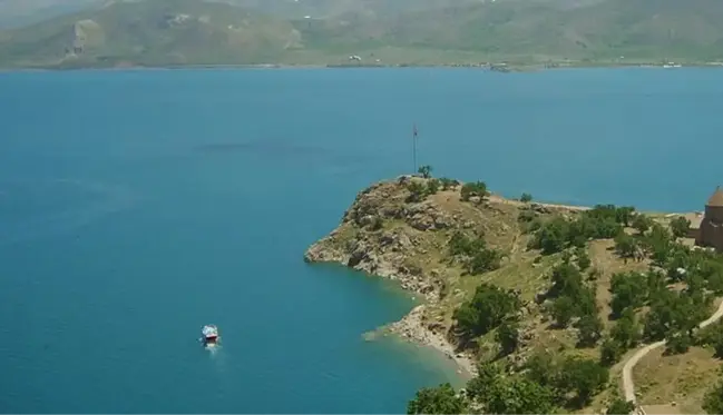 Van Gölü Canavarı efsanesiyle özdeşleşen bölgede yeni bir balık türü keşfedildi