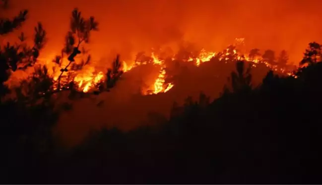 Marmaris yangınında kritik dönemeç! Alevler öğlene kadar durdurulamazsa her şey daha da zorlaşacak