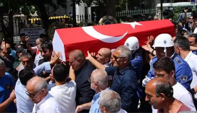 Cüneyt Arkın'ın cenazesi Teşvikiye Camii'ne getirildi