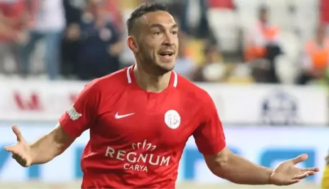 Mevlüt Erdinç'in yeni takımı herkesi şaşırttı! Milli futbolcu, Racing Besançon'a transfer oldu