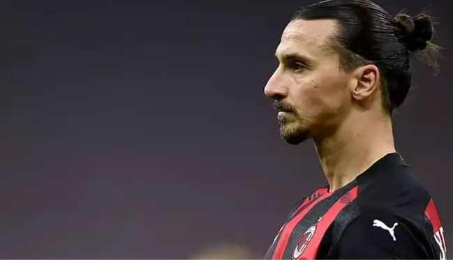 Futbolu bırakması bekleniyordu! 40 yaşındaki İbrahimovic sözleşmesini 1 yıl uzattı