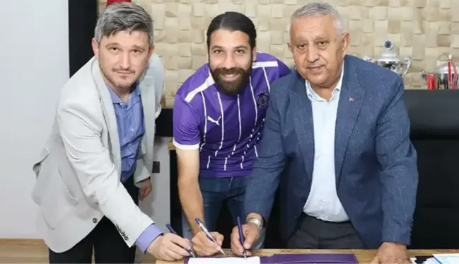 Futbolu bırakan Olcay Şahan, yeşil sahalara geri döndü! İşte yeni takımı