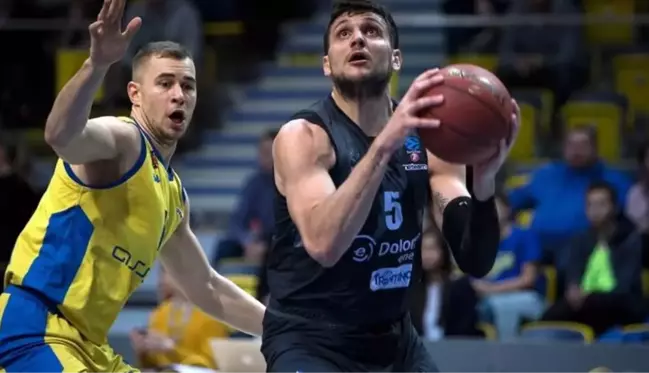 Vahim kaza! İtalyan basketbolcu Gentile balkondan aşağı düştü