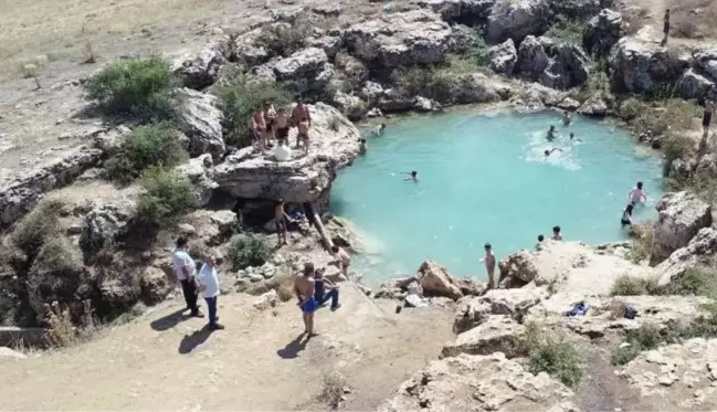 Şifa dağıtan göl kurudu, yüzlerce kilometre uzaktan gelen vatandaşlar gözlerine inanamadı