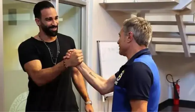 Fenerbahçe'nin eski futbolcusu Adil Rami'den Türk futbolu için skandal prim iddiası