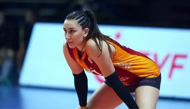 Bomba iddia: Ünlü voleybolcu Hande Baladın, Galatasaraylı yıldız Aytaç Kara ile aşk yaşıyor