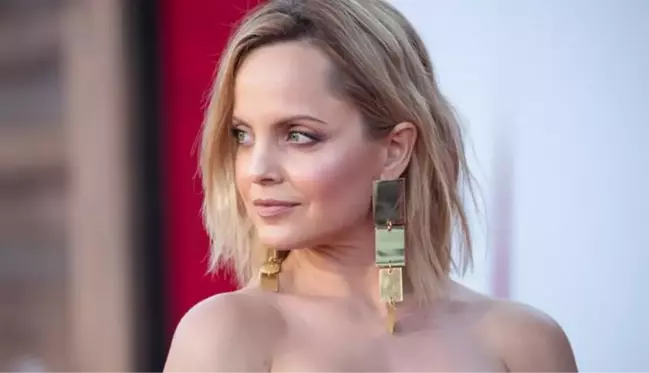 Amerikalı oyuncu Mena Suvari'den yıllar sonra gelen itiraf: Eski sevgilimin fantezileri nedeniyle hastanelik oldum