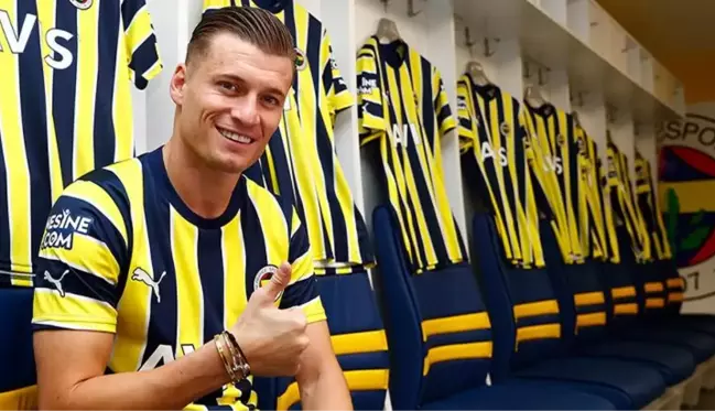 Son Dakika: Fenerbahçe, Al-Ahli'den sol bek Ezgjan Alioski'yi kiralık olarak renklerine bağladı