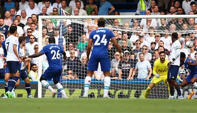 Yaşanan olayların damga vurduğu Londra derbisinde, Chelsea ile Tottenham yenişemedi