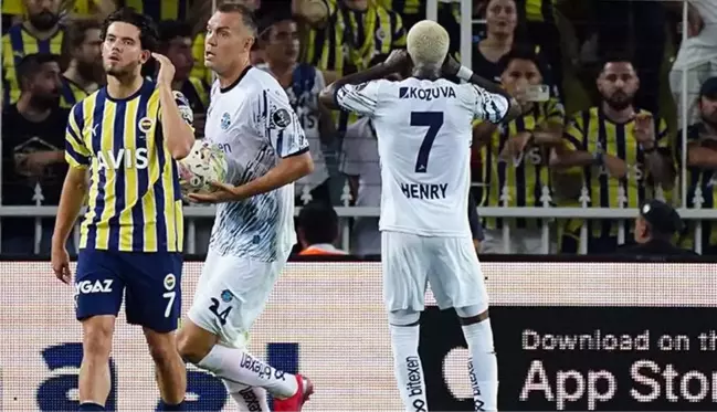 Onyekuru, Fenerbahçe tribünlerine yaptığı hareketi sosyal medya hesabından da paylaştı! Taraftardan tepki yağıyor